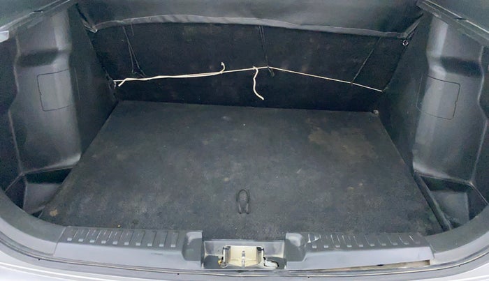 2016 Maruti Vitara Brezza LDI, Diesel, Manual, 58,847 km, Boot Inside