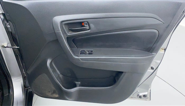 2016 Maruti Vitara Brezza LDI, Diesel, Manual, 58,847 km, Driver Side Door Panels Control