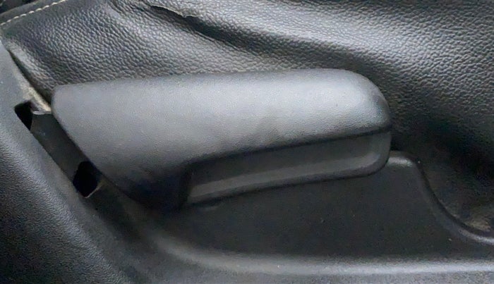 2016 Maruti Vitara Brezza LDI, Diesel, Manual, 58,847 km, Driver Side Adjustment Panel