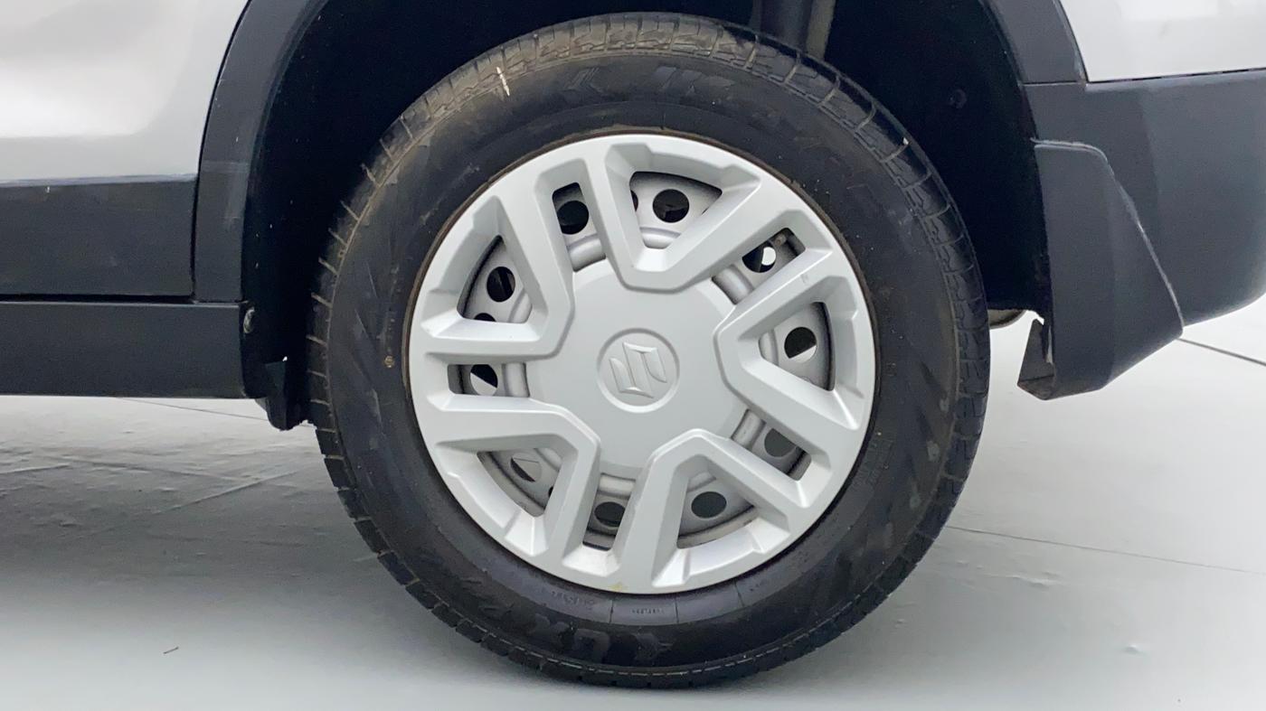 2016 Maruti Vitara Brezza LDI, Diesel, Manual, 58,847 km, Left Rear Wheel