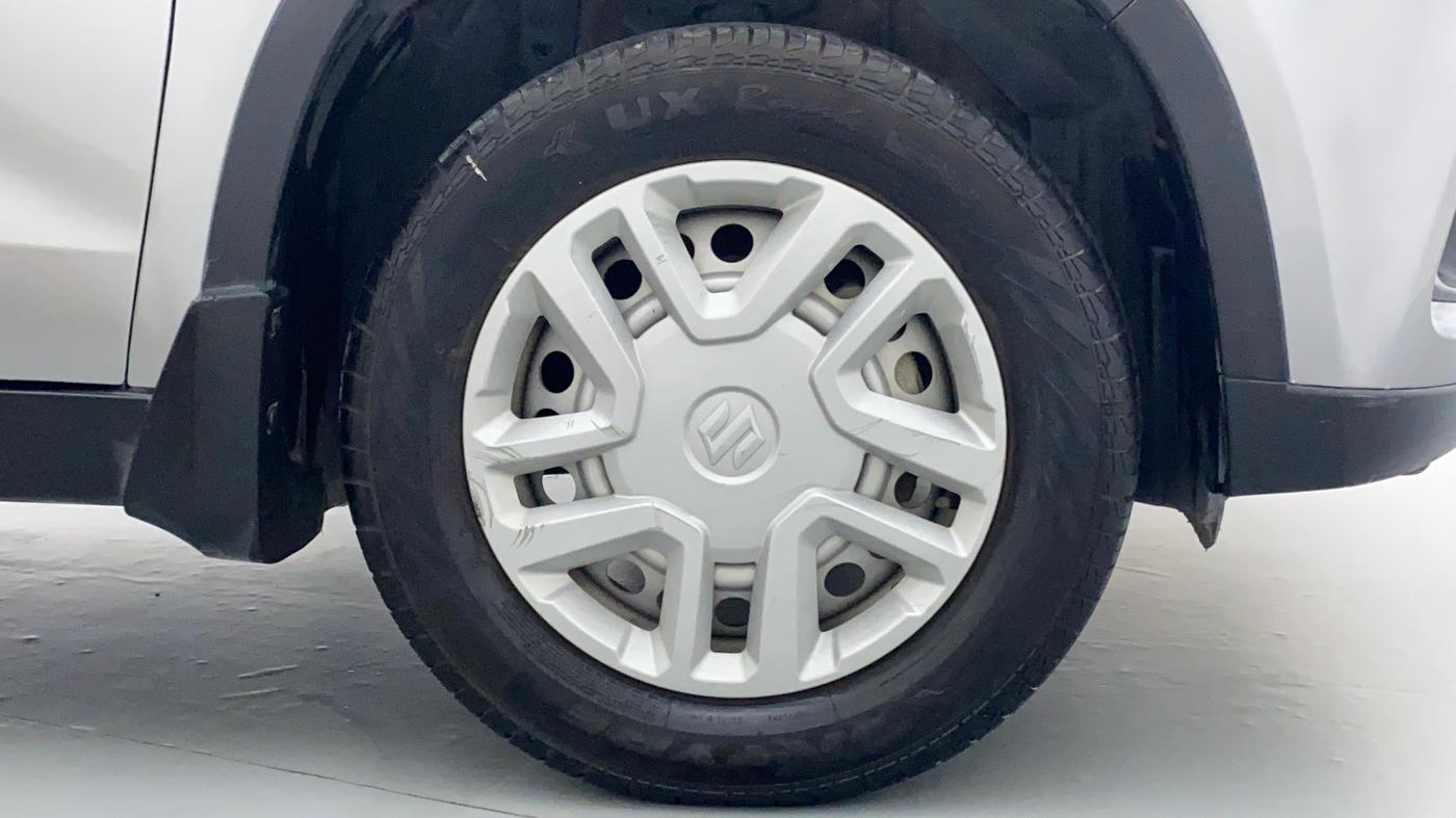 2016 Maruti Vitara Brezza LDI, Diesel, Manual, 58,847 km, Right Front Wheel