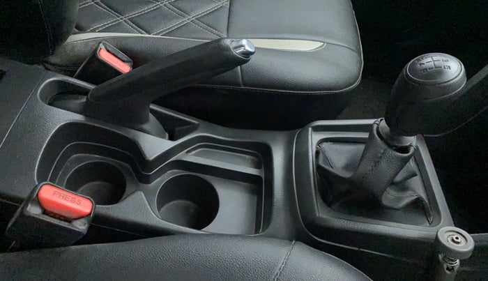 2016 Maruti Vitara Brezza LDI, Diesel, Manual, 58,847 km, Gear Lever
