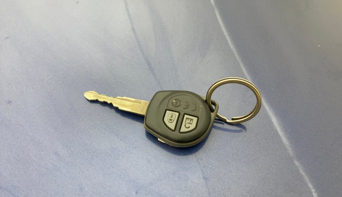 2018 Maruti Dzire VXI, Petrol, Manual, 40,523 km, Key Close Up