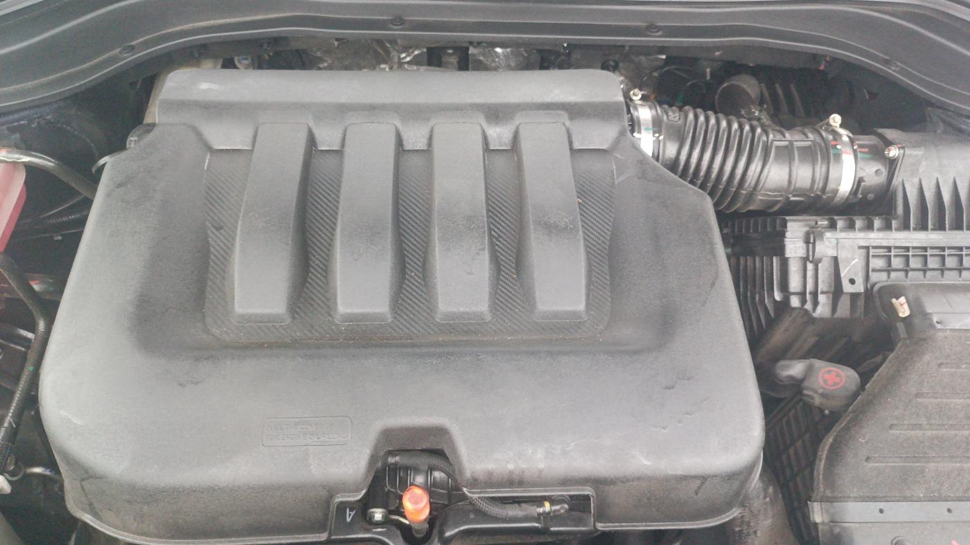 2024 Mahindra XUV700 AX 7 LUXURY P AT 7 STR, Petrol, Automatic, 32,393 km, Engine View
