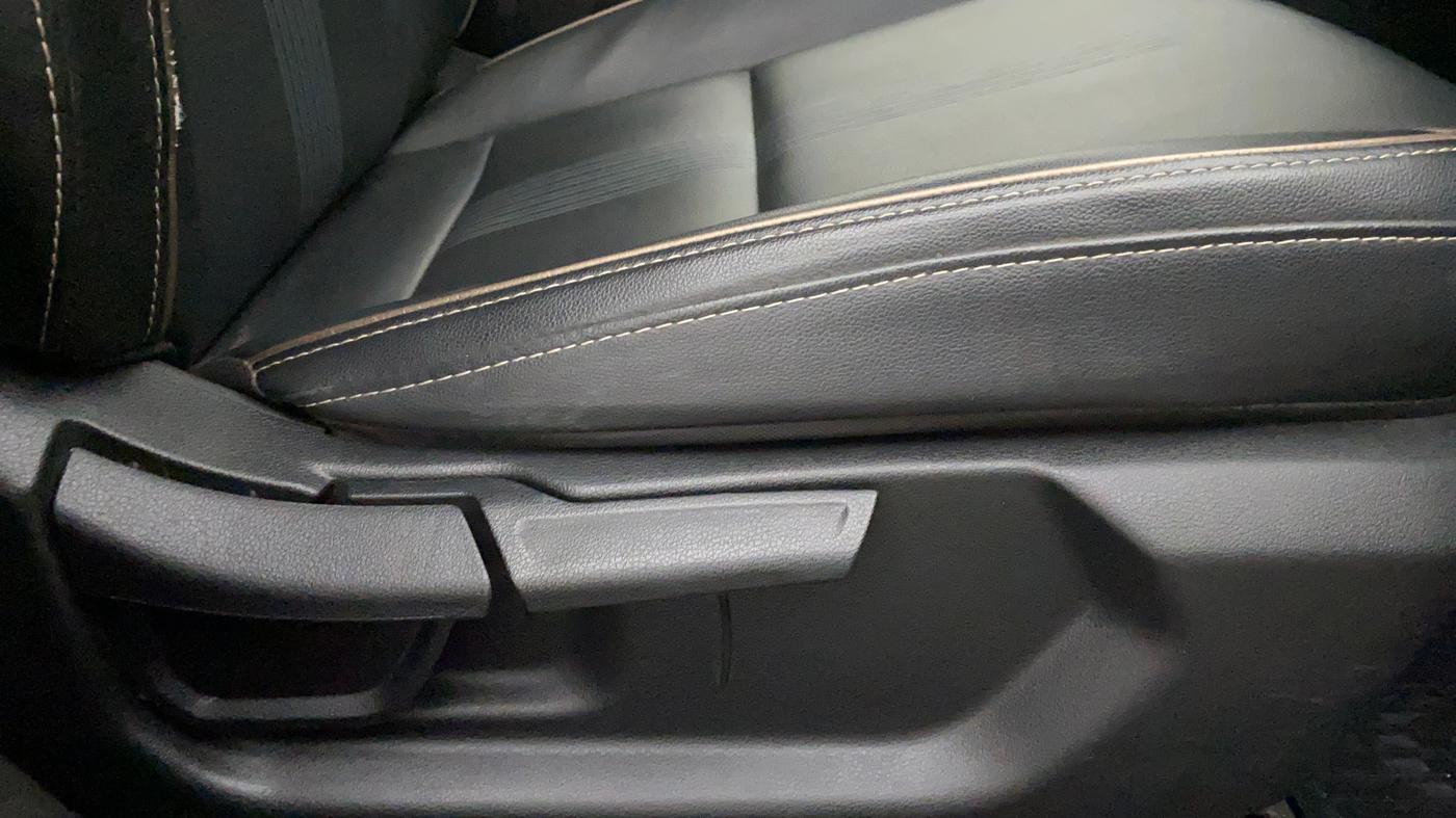 2021 Hyundai NEW I20 ASTA 1.0 GDI TURBO DCT, Petrol, Automatic, 24,943 km, Driver Side Adjustment Panel