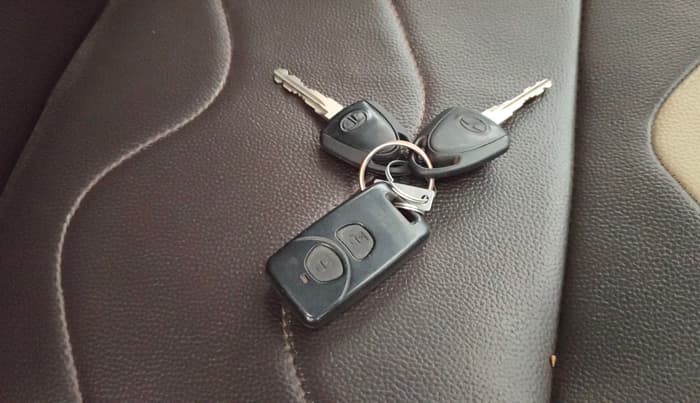 2016 Tata Nano TWIST XT, Petrol, Manual, 19,632 km, Key Close Up