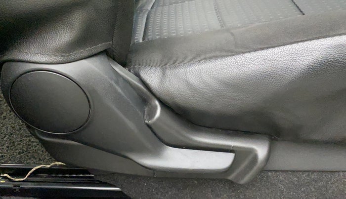 2019 Maruti IGNIS DELTA 1.2 AMT, Petrol, Automatic, 6,669 km, Driver Side Adjustment Panel