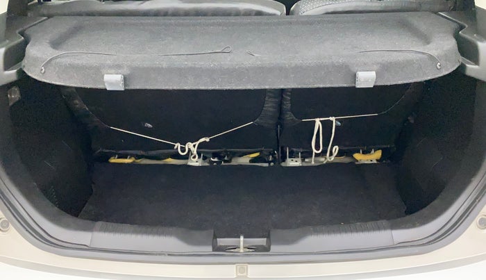 2019 Maruti IGNIS DELTA 1.2 AMT, Petrol, Automatic, 6,669 km, Boot Inside