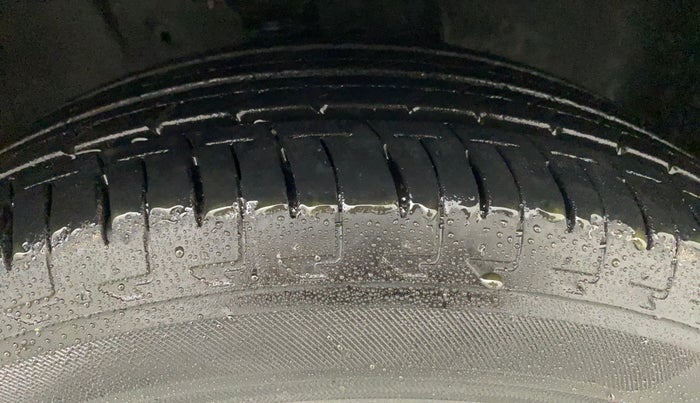 2019 Maruti IGNIS DELTA 1.2 AMT, Petrol, Automatic, 6,669 km, Right Front Tyre Tread