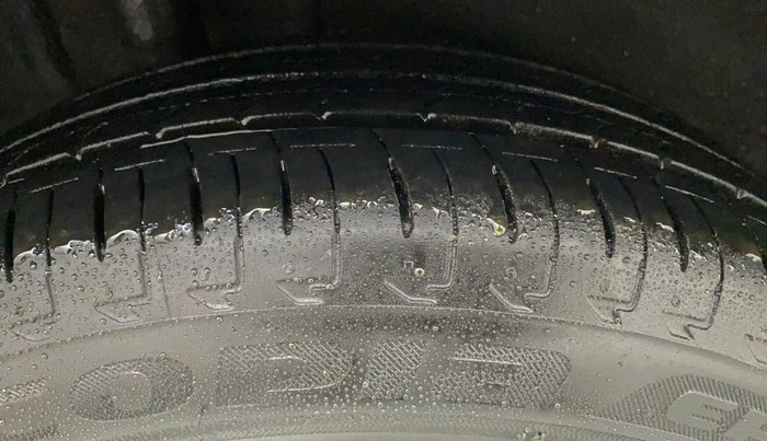 2019 Maruti IGNIS DELTA 1.2 AMT, Petrol, Automatic, 6,669 km, Right Rear Tyre Tread