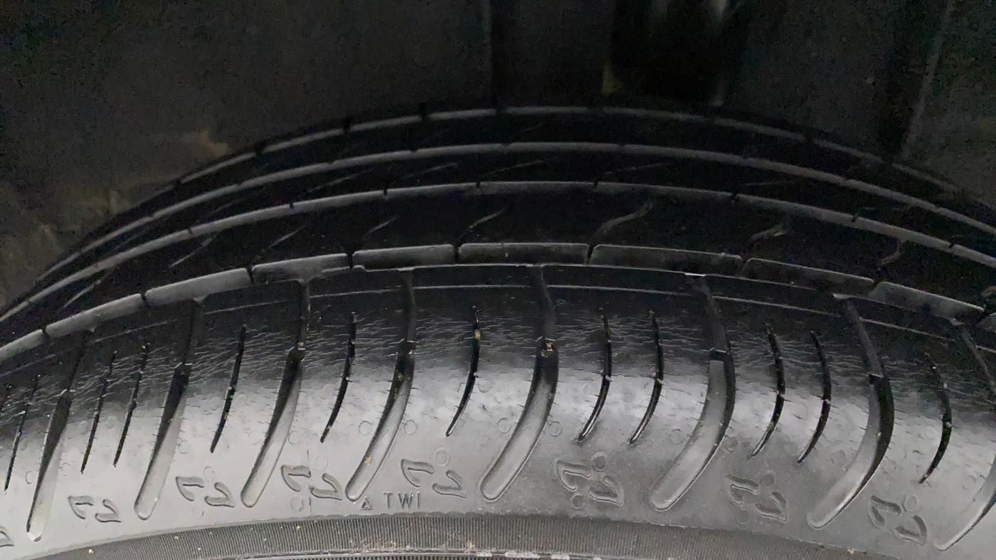 2021 Nissan MAGNITE XV MT, Petrol, Manual, 12,853 km, Left Rear Tyre Tread