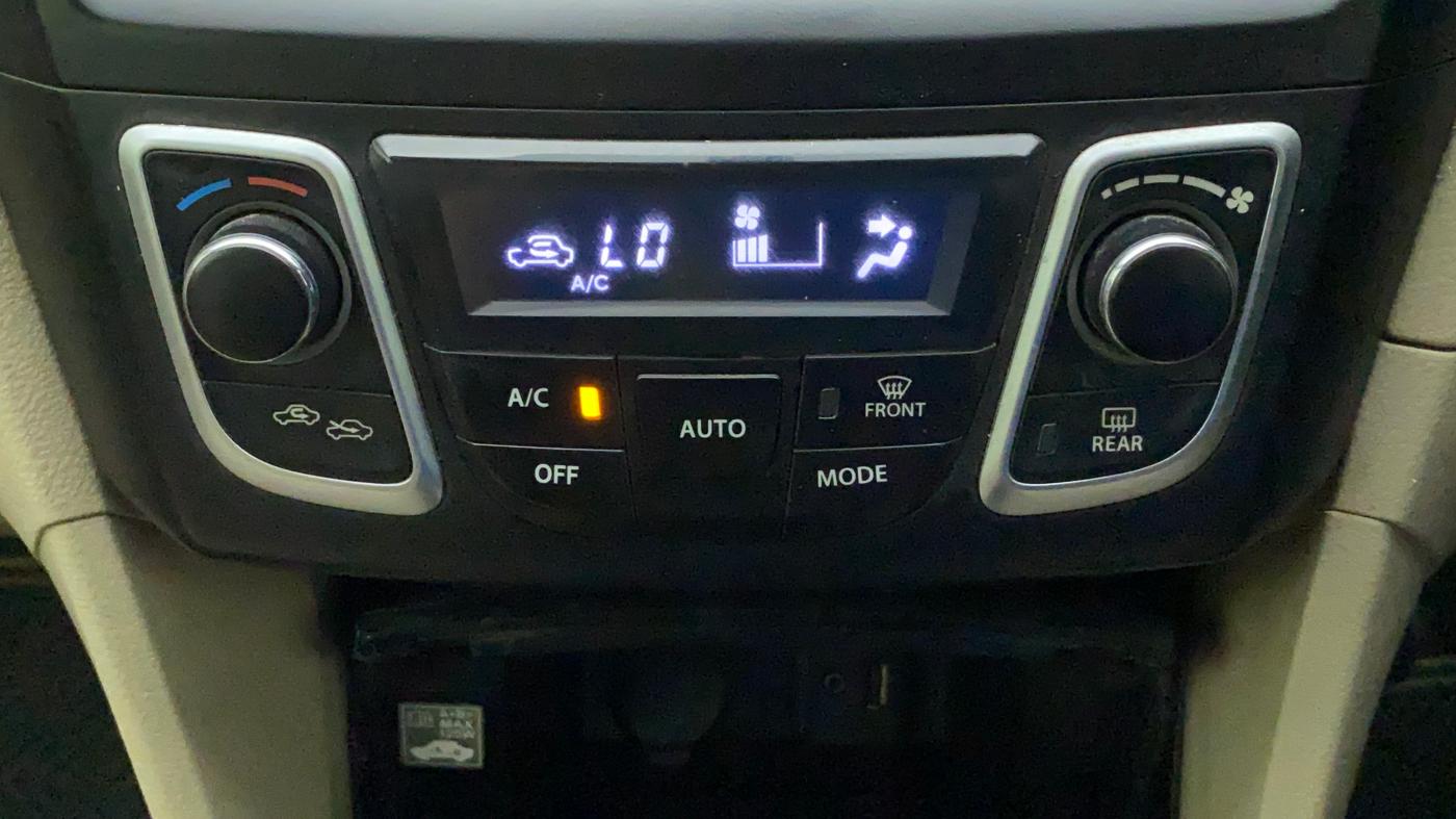 2016 Maruti Ciaz ZDI+ SHVS, Diesel, Manual, 1,17,924 km, Automatic Climate Control