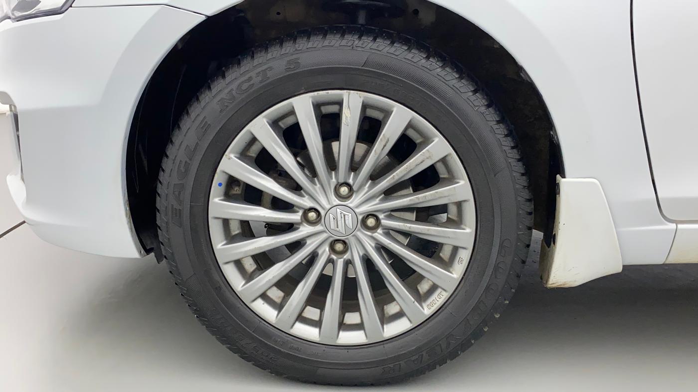 2016 Maruti Ciaz ZDI+ SHVS, Diesel, Manual, 1,17,924 km, Left Front Wheel