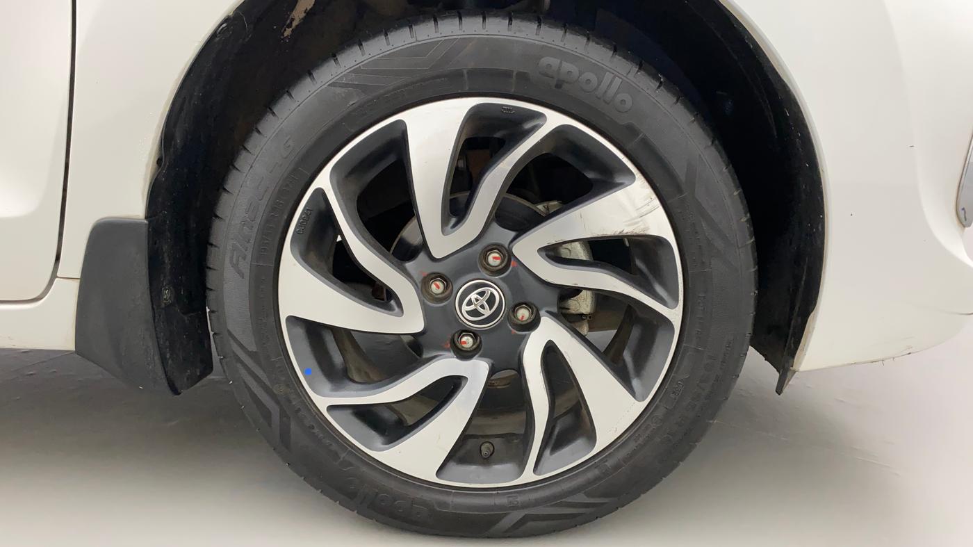 2021 Toyota Glanza G, Petrol, Manual, 20,265 km, Right Front Wheel