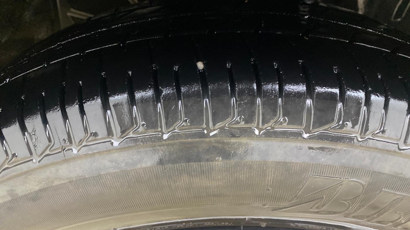 2017 Datsun Redi Go T (O), Petrol, Manual, 1,16,071 km, Right Front Tyre Tread