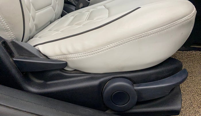 2012 Ford Figo TITANIUM 1.2 PETROL, Petrol, Manual, 67,486 km, Driver Side Adjustment Panel