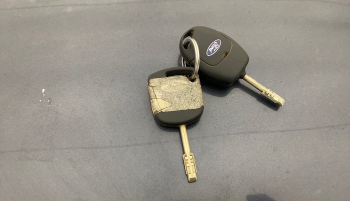 2012 Ford Figo TITANIUM 1.2 PETROL, Petrol, Manual, 67,486 km, Key Close Up