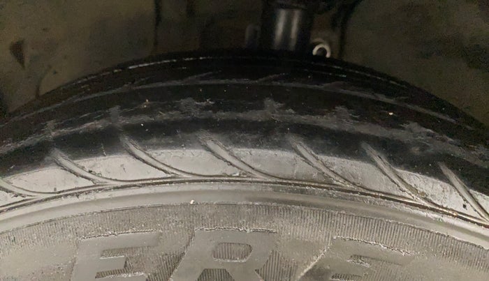 2012 Ford Figo TITANIUM 1.2 PETROL, Petrol, Manual, 67,486 km, Left Front Tyre Tread