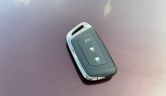 2021 MG HECTOR SHARP 1.5 PETROL CVT, Petrol, Automatic, 78,642 km, Key Close Up