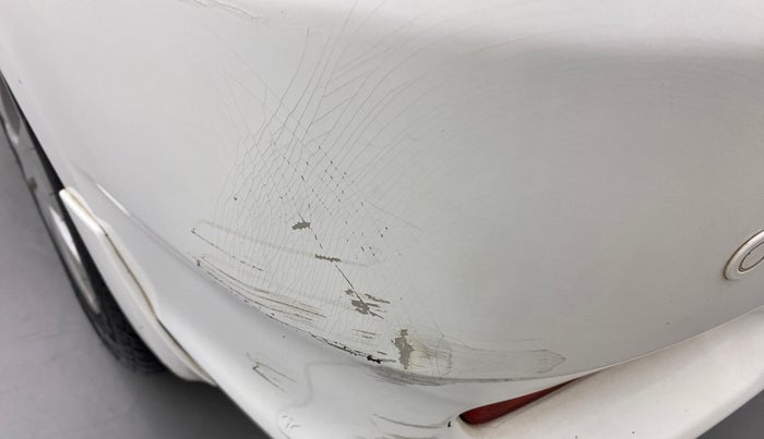 2016 Maruti Ertiga VDI SHVS, Diesel, Manual, 97,166 km, Rear bumper - Paint is slightly damaged