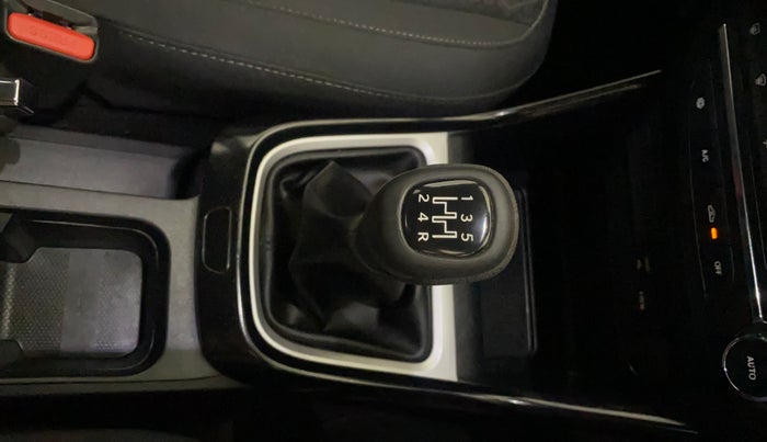 2025 Tata PUNCH Accomplished Plus, Petrol, Manual, 9,488 km, Gear Lever