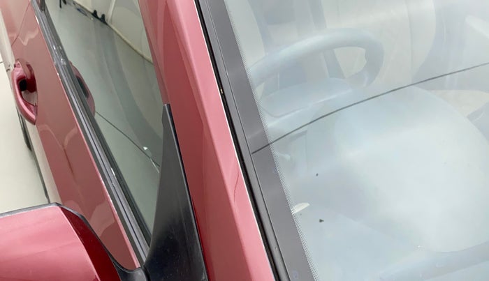 2016 Hyundai Grand i10 SPORTZ 1.2 KAPPA VTVT, Petrol, Manual, 32,845 km, Right A pillar - Paint is slightly faded
