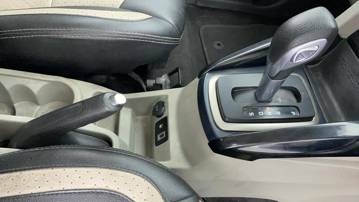 2016 Ford Ecosport 1.5 TITANIUM TI VCT AT, Petrol, Automatic, 42,011 km, Gear Lever