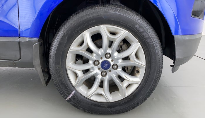 2016 Ford Ecosport 1.5 TITANIUM TI VCT AT, Petrol, Automatic, 42,011 km, Right Front Wheel