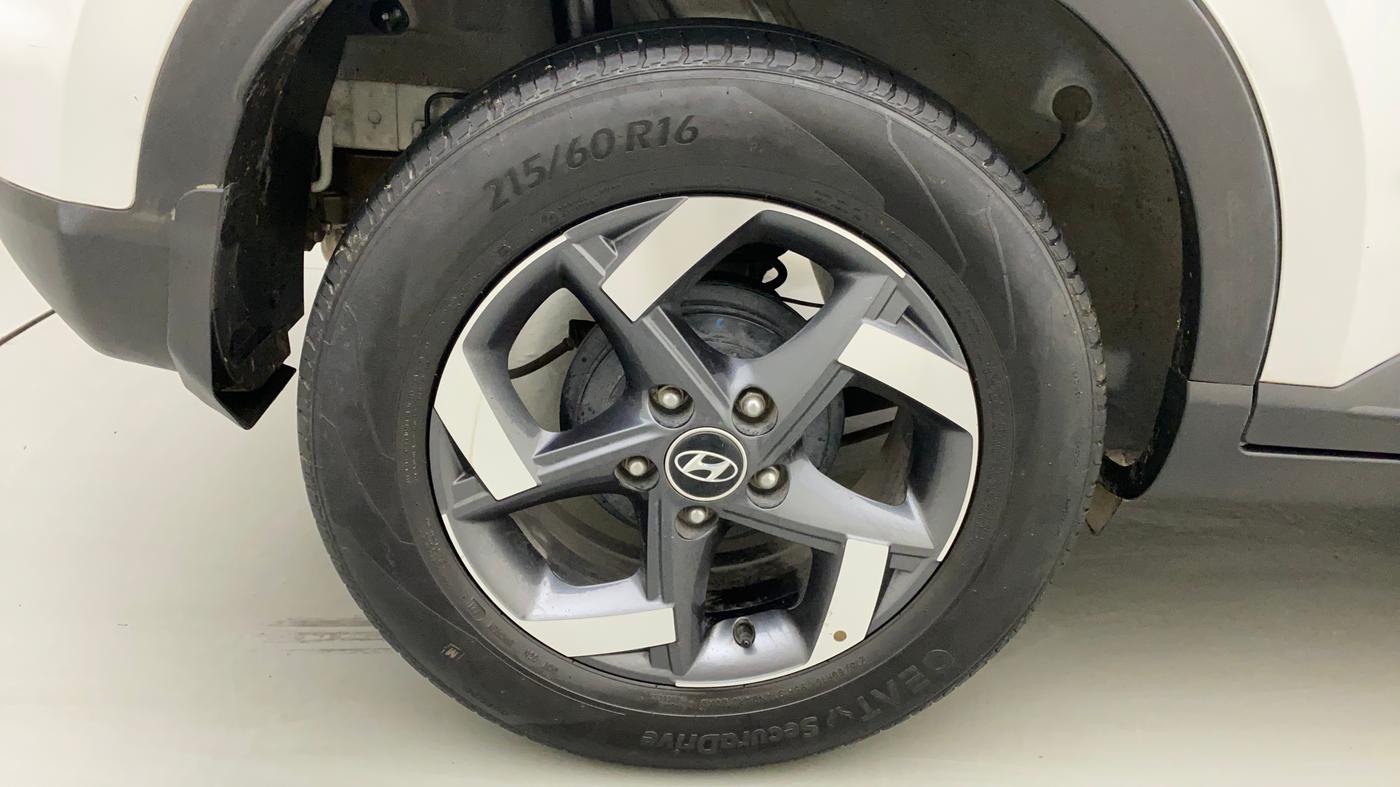 2021 Hyundai VENUE SX 1.5 CRDI, Diesel, Manual, 40,079 km, Right Rear Wheel