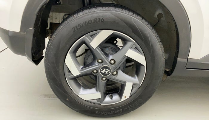 2021 Hyundai VENUE SX 1.5 CRDI, Diesel, Manual, 40,079 km, Right Rear Wheel
