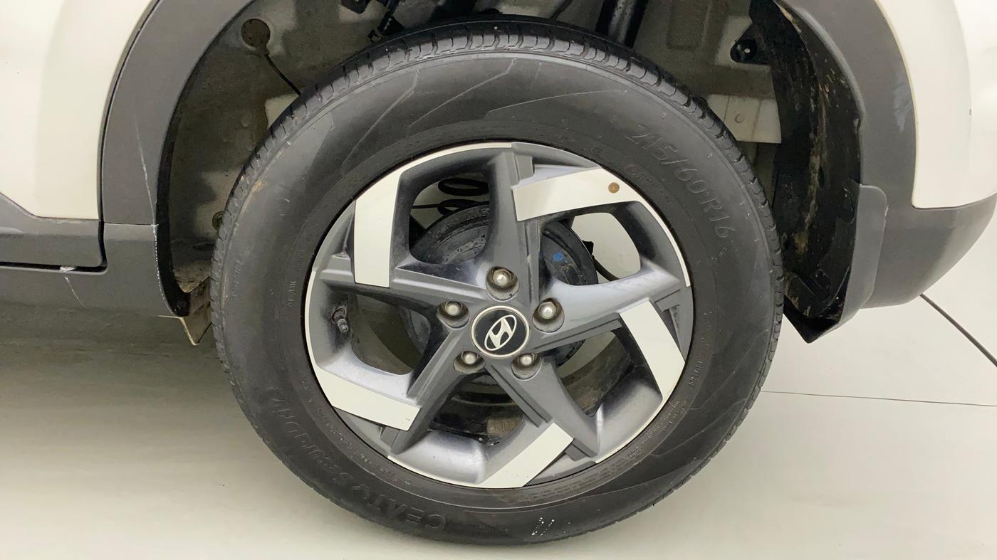 2021 Hyundai VENUE SX 1.5 CRDI, Diesel, Manual, 40,079 km, Left Rear Wheel