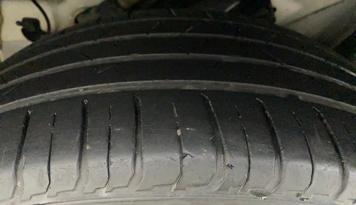 2021 Hyundai VENUE SX 1.5 CRDI, Diesel, Manual, 40,079 km, Left Rear Tyre Tread