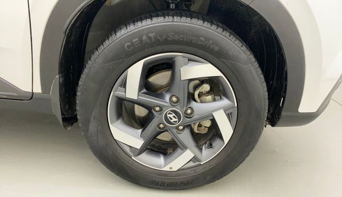 2021 Hyundai VENUE SX 1.5 CRDI, Diesel, Manual, 40,079 km, Right Front Wheel