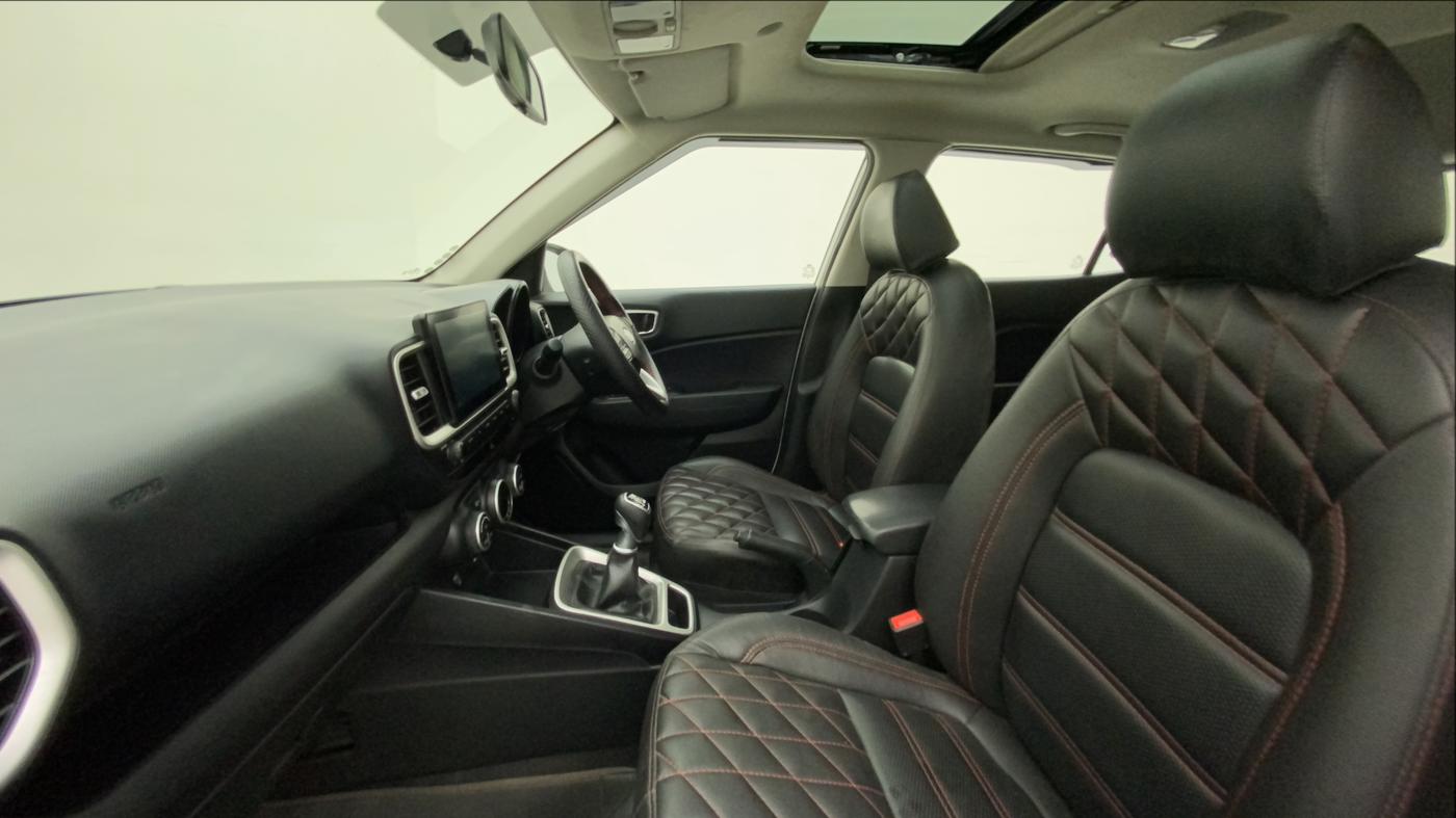 2021 Hyundai VENUE SX 1.5 CRDI, Diesel, Manual, 40,079 km, Right Side Front Door Cabin