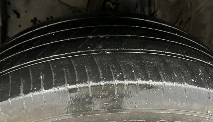 2024 Honda ELEVATE V MT, Petrol, Manual, 39,205 km, Left Front Tyre Tread