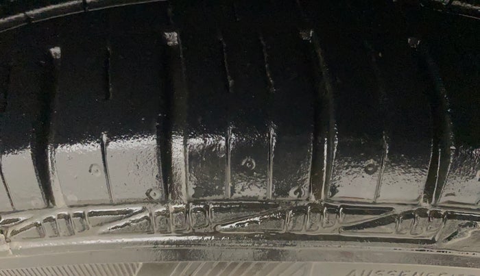 2018 Hyundai Grand i10 SPORTZ AT 1.2 KAPPA VTVT, Petrol, Automatic, 89,009 km, Right Front Tyre Tread