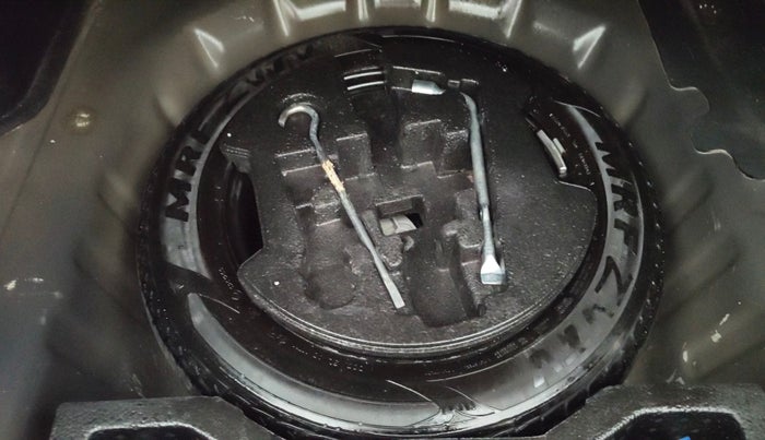 2017 Maruti Ciaz ZETA DIESEL 1.3, Diesel, Manual, 1,11,198 km, Spare Tyre