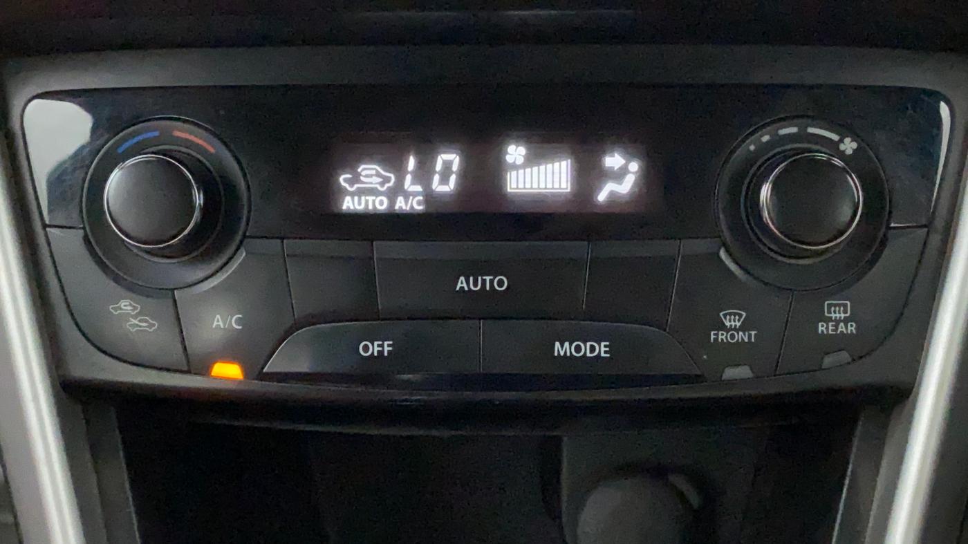 2015 Maruti S Cross ZETA 1.3, Diesel, Manual, 96,838 km, Automatic Climate Control