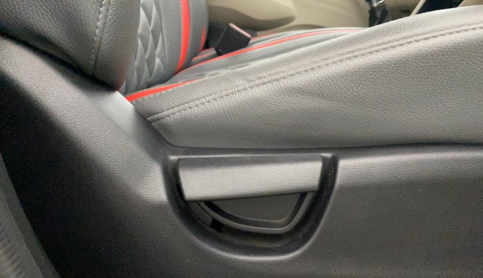 2021 Hyundai NEW SANTRO SPORTZ AMT, Petrol, Automatic, 25,247 km, Driver Side Adjustment Panel