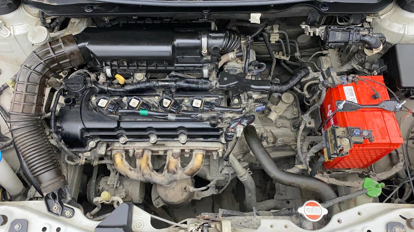 2018 Maruti Swift VXI, Petrol, Manual, 49,766 km, Engine View