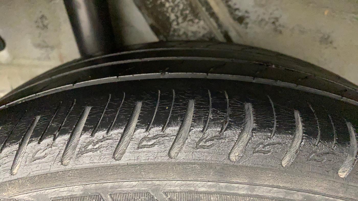 2019 Hyundai VENUE 1.4 CRDI MT SX, Diesel, Manual, 50,535 km, Right Rear Tyre Tread