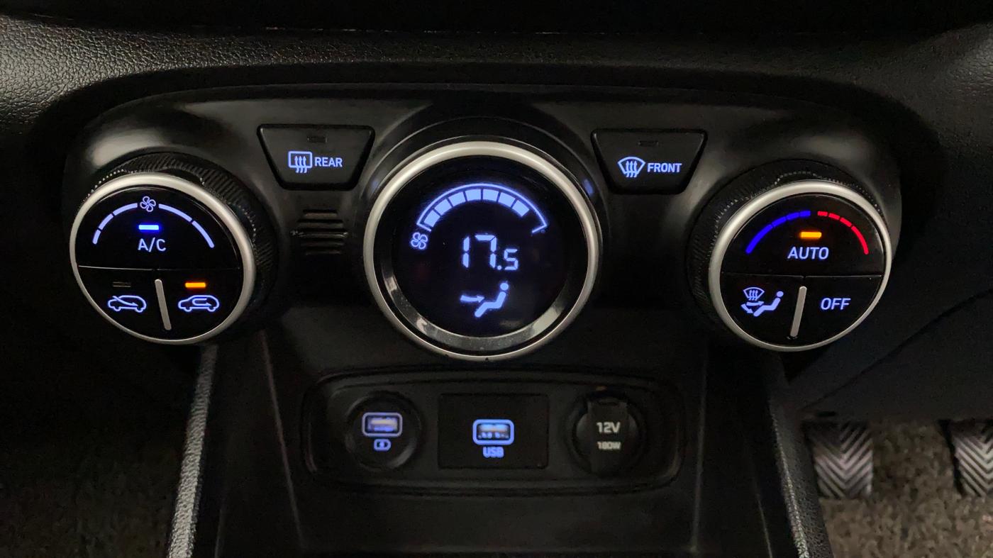 2019 Hyundai VENUE 1.4 CRDI MT SX, Diesel, Manual, 50,535 km, Automatic Climate Control