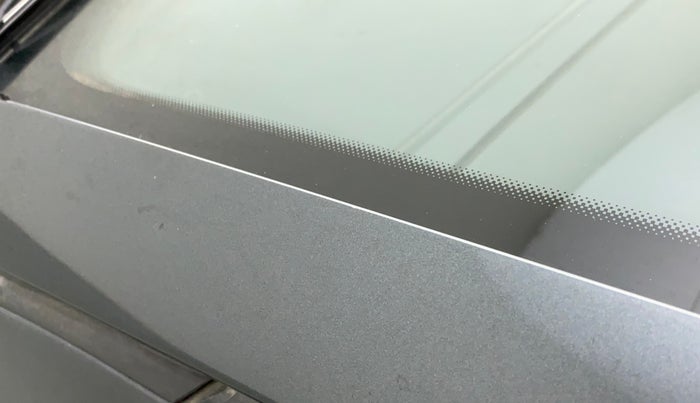 2017 Volkswagen Ameo HIGHLINE1.2L PLUS 16 ALLOY, Petrol, Manual, 92,170 km, Left A pillar - Paint is slightly faded