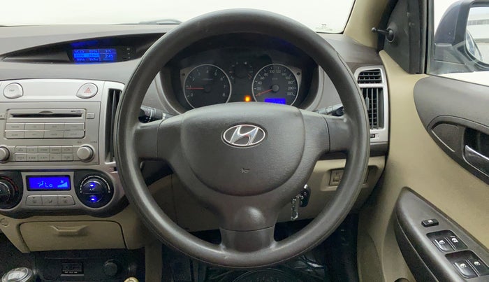 2011 Hyundai i20 MAGNA (O) 1.2, Petrol, Manual, 34,786 km, Steering Wheel Close Up