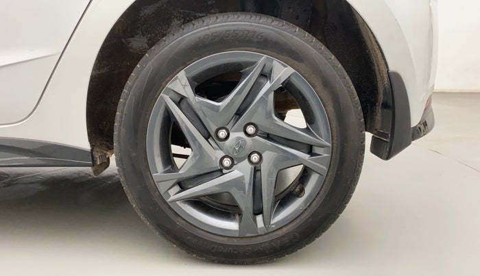 2023 Hyundai NEW I20 SPORTZ 1.2 AT, Petrol, Automatic, 9,662 km, Left Rear Wheel