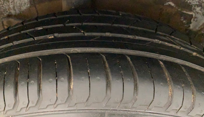 2023 Hyundai NEW I20 SPORTZ 1.2 AT, Petrol, Automatic, 9,662 km, Right Rear Tyre Tread