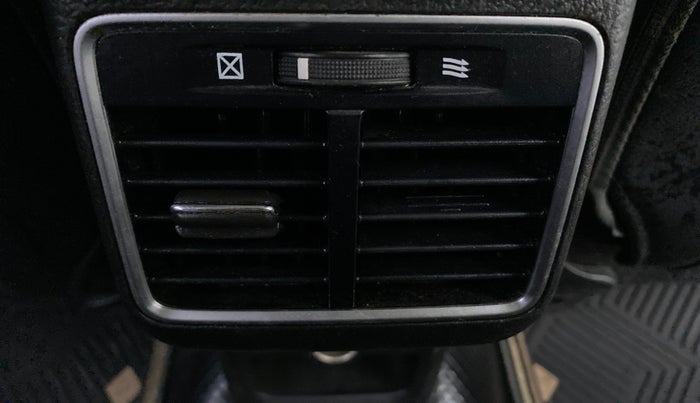 2017 Maruti Ciaz 1.4 S, Petrol, Manual, 33,792 km, Rear AC Vents