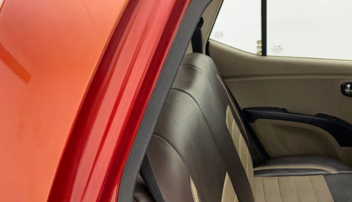 2012 Hyundai i10 MAGNA 1.2, Petrol, Manual, 33,460 km, Right C pillar - Paint is slightly faded