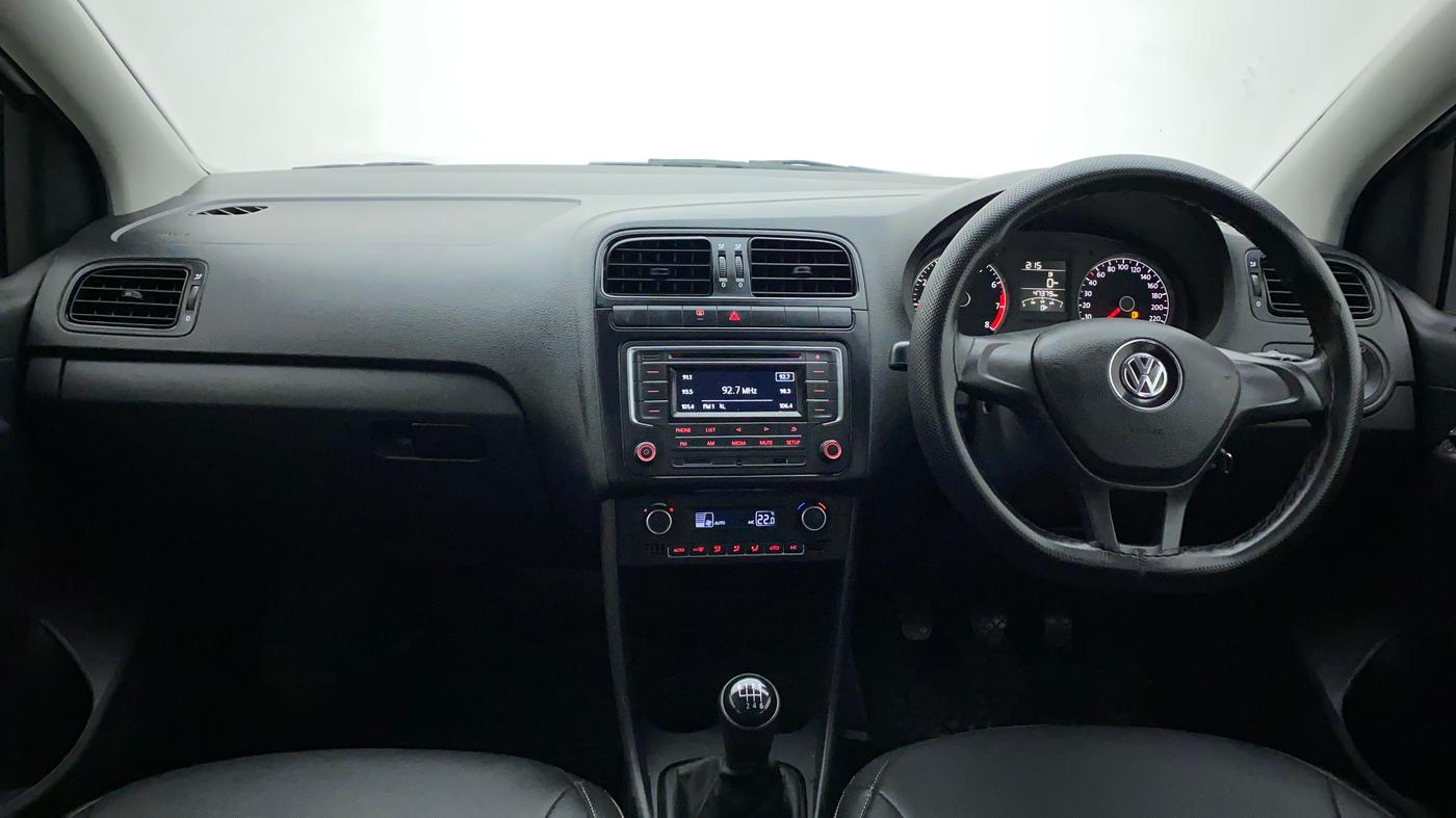 2021 Volkswagen Polo COMFORTLINE 1.0L TSI, Petrol, Manual, 47,415 km, Dashboard