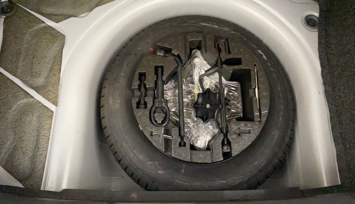 2021 Volkswagen Polo COMFORTLINE 1.0L TSI, Petrol, Manual, 47,415 km, Spare Tyre